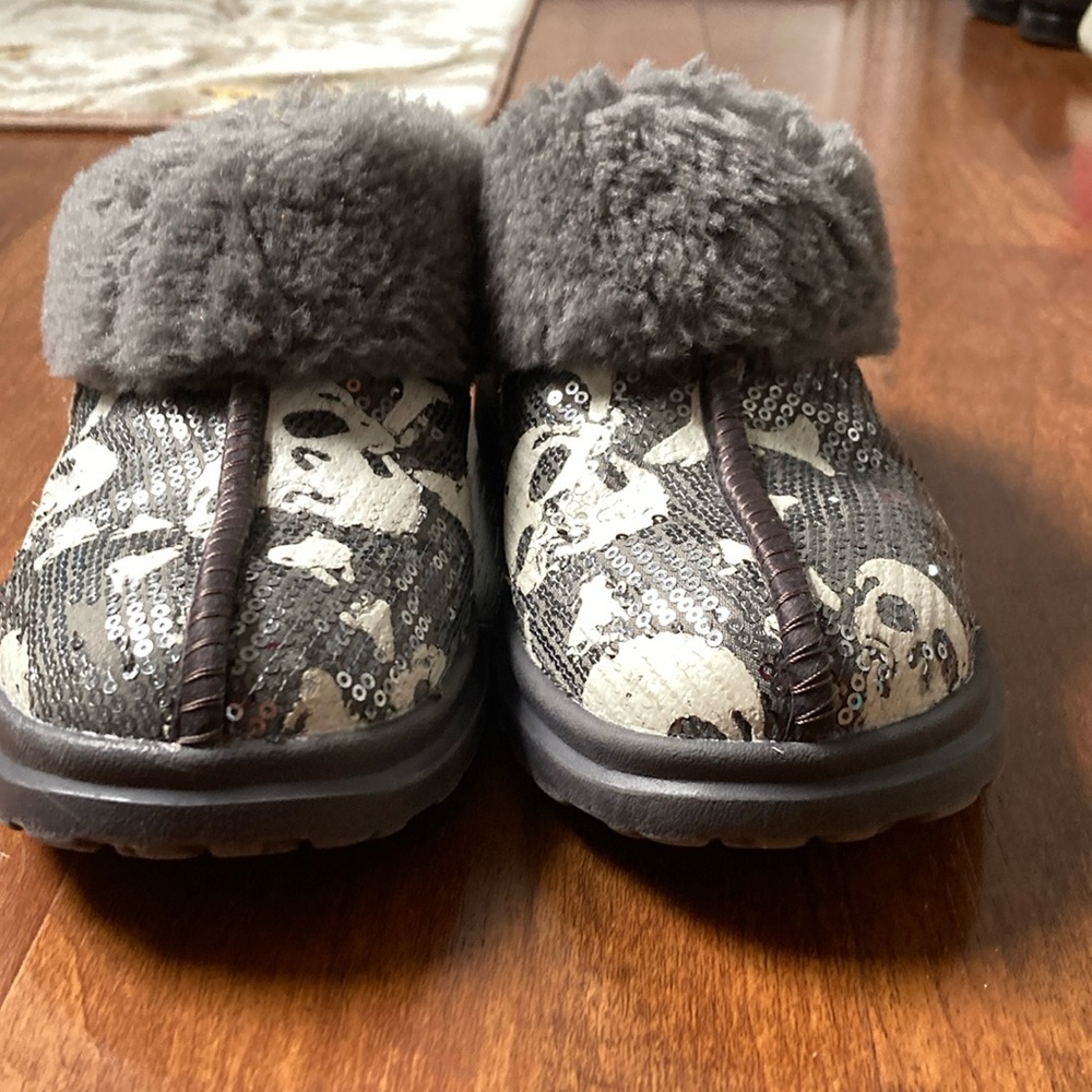 UGG Gray Sequin Skull Mules